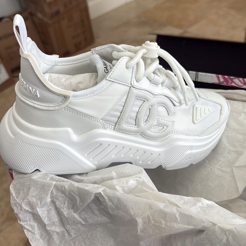 Dolce & Gabbans Daymaster women’s sneakers